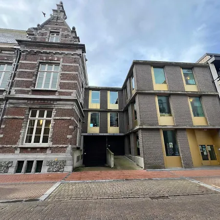 Seabreeze, Lichtrijk In Belle Epoque Wijk Blankenberge